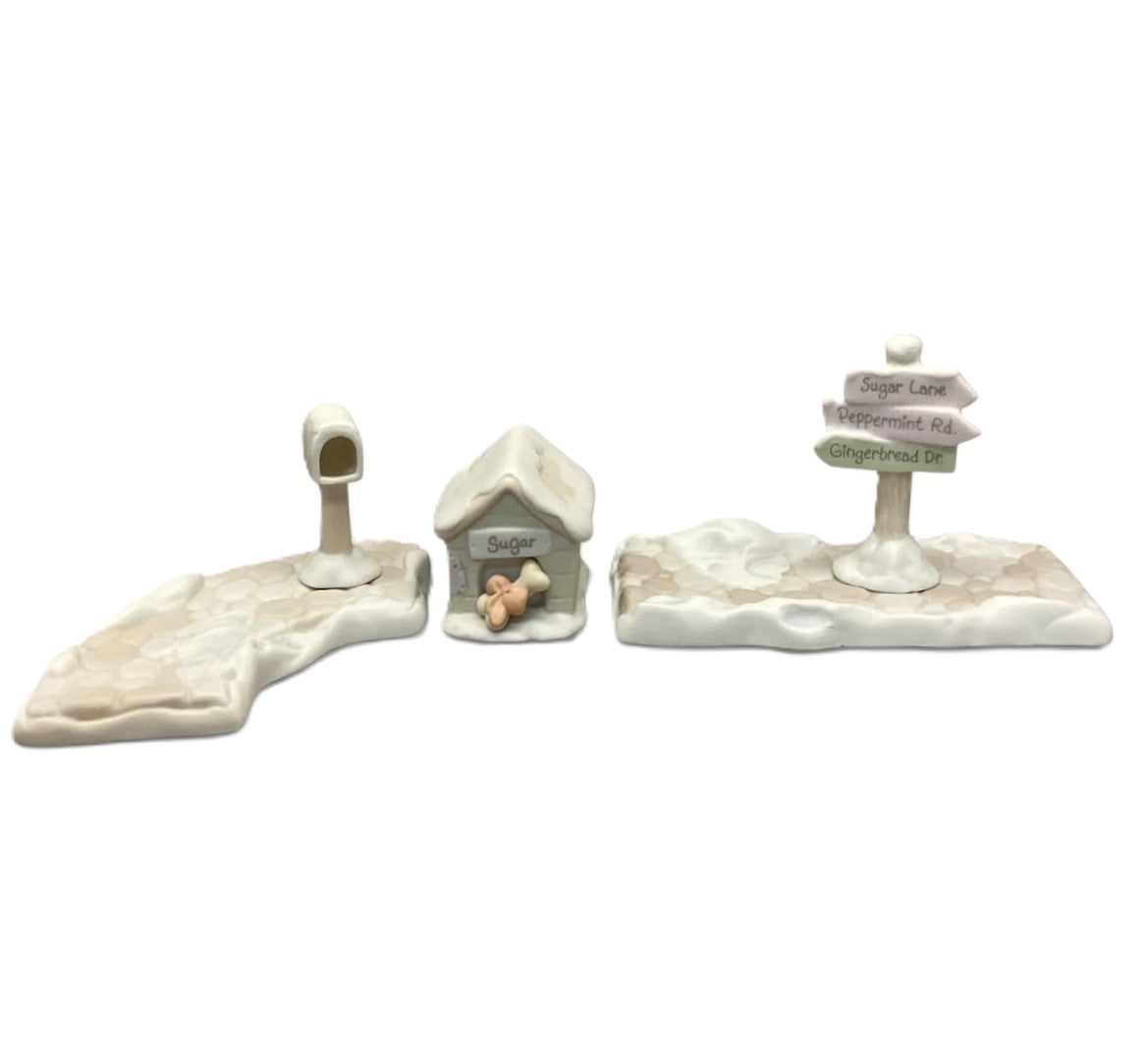 14755 - Precious Moments Lot-Sugar and Her Doghouse, Mailbox, Sidewalk, Sign-No Box |H-10|