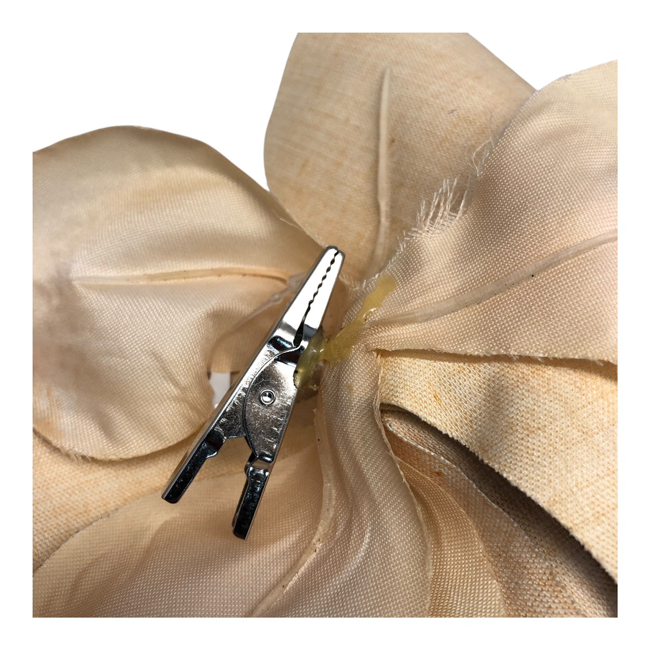 12892 - Set of 3 Beige/Silver Glitter Flower Clip