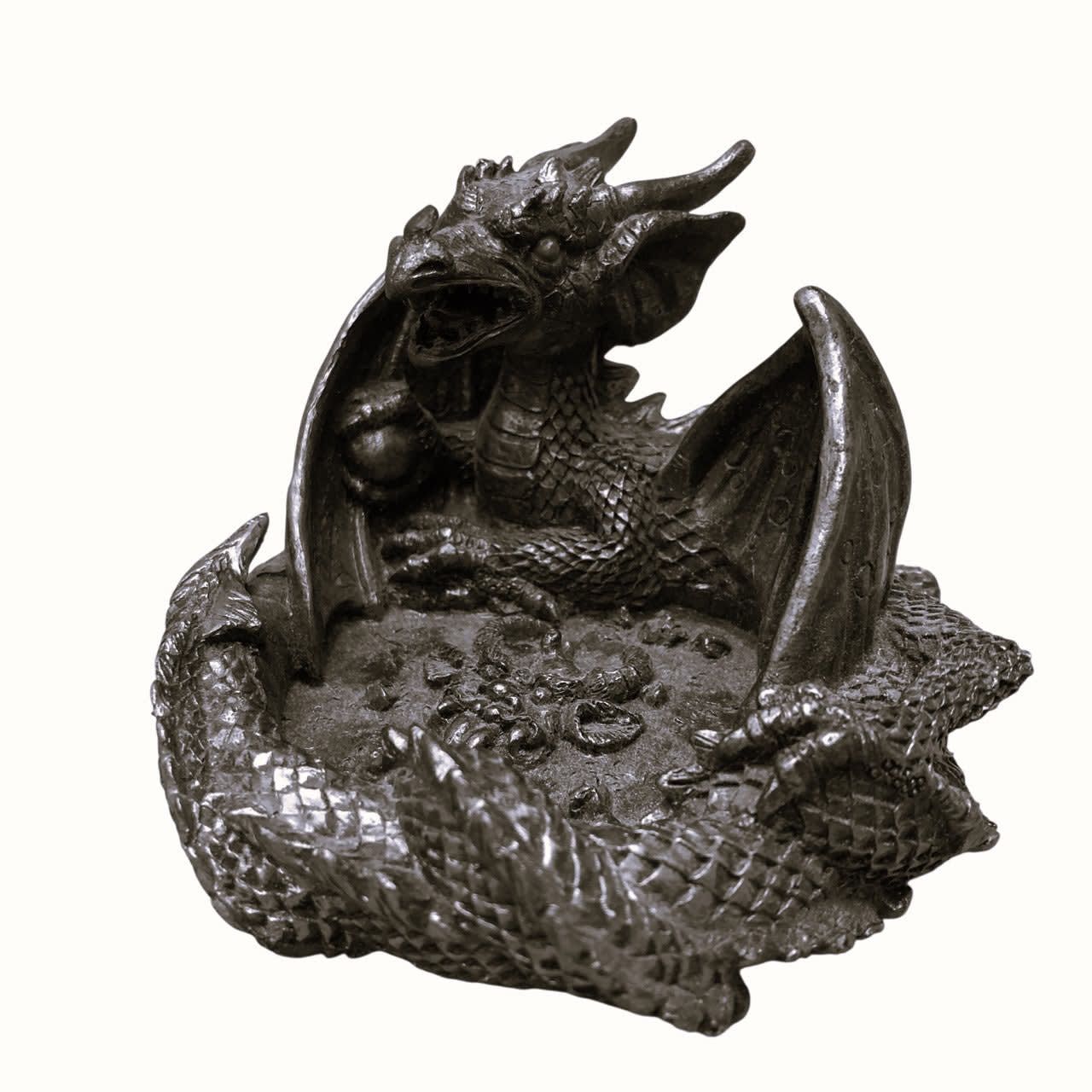 1521 - Gothic Dragon Smoking Ashtray |17-23| |22-11|