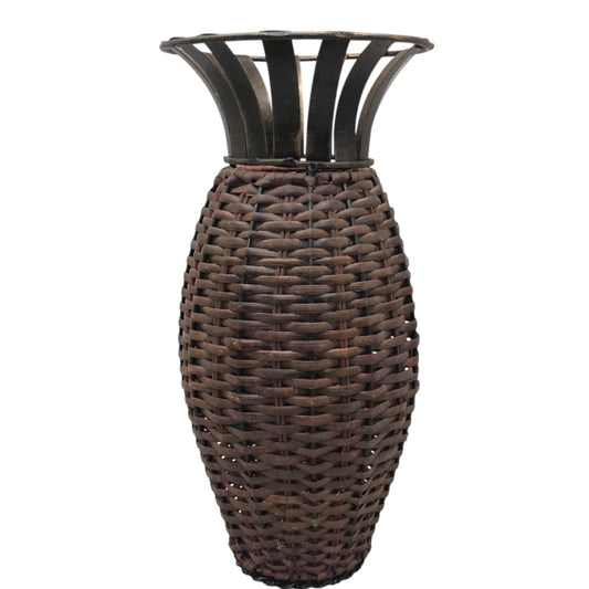 40717 - 15" Wiker and Metal Vase |Z-72|