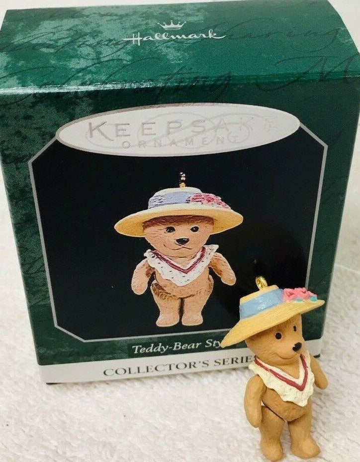 42486 - Hallmark Teddy Bear Style Second in Series 1998-Pod 1-65 : CN OCAT