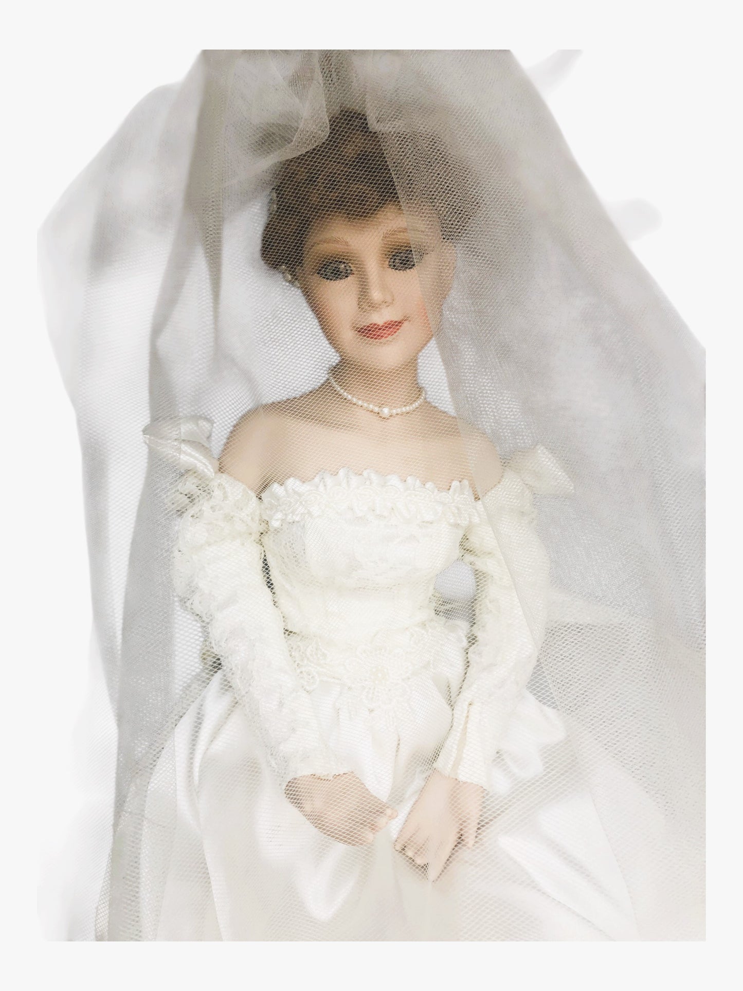 43405 - Court of Dolls 25in Bride 1902/5000 - X-93 : CS CHESSMAN