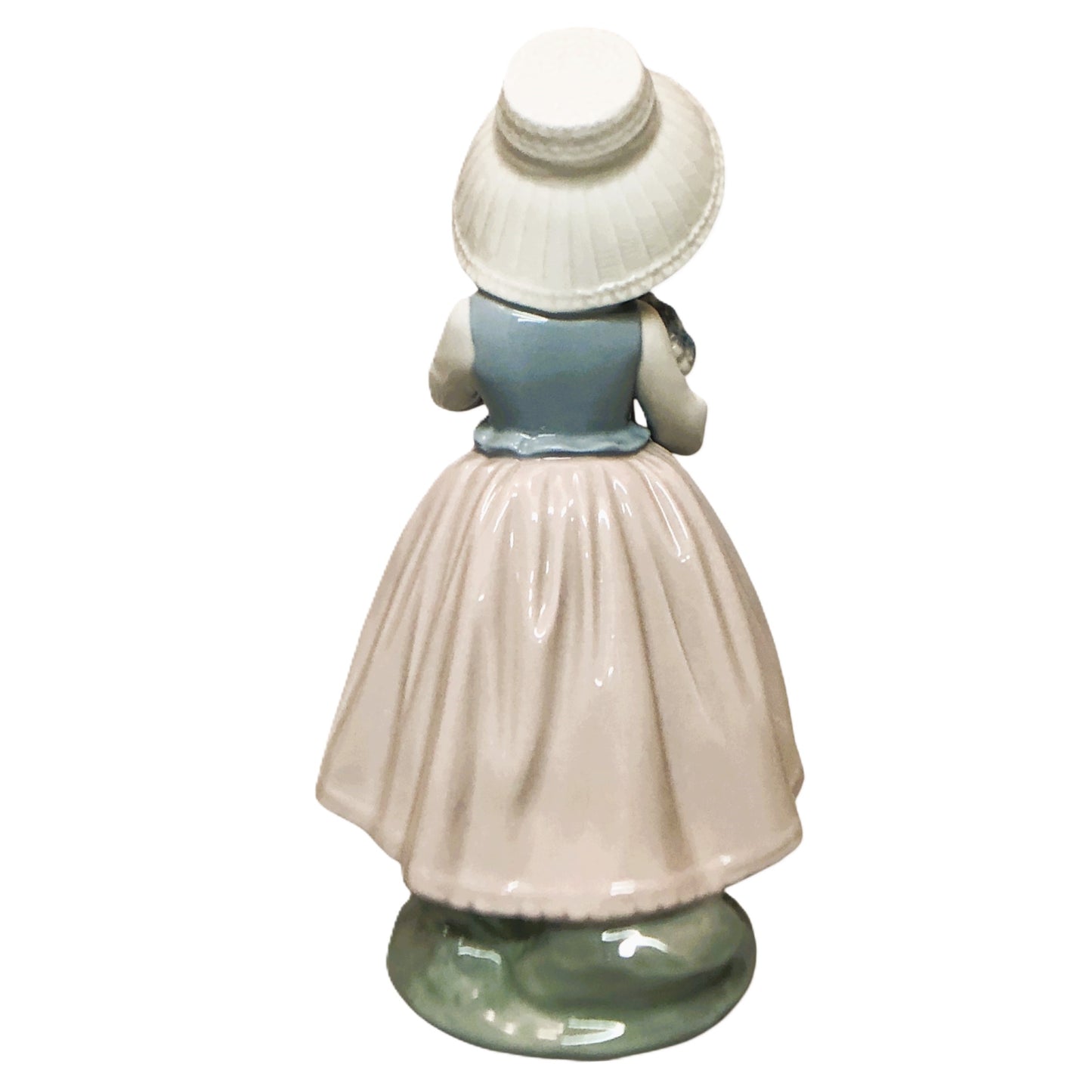 43428 - Lovely 1982 NAO by LLADRO Porcelain Girl with Flowers Figurine-X-23 : CS CHESSMAN