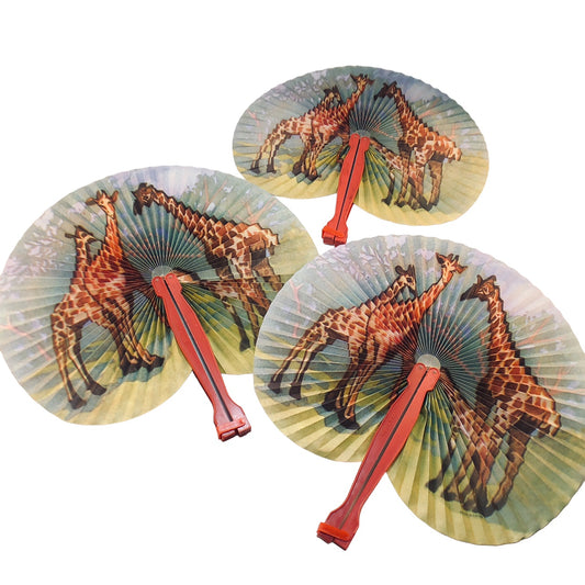 7701 - 3- 5.5" Red Fan - Giraffes - W-18 : PT CHESSMAN