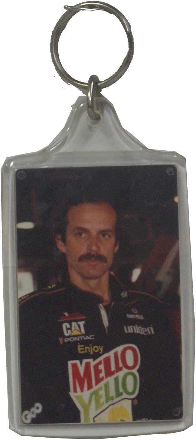 7743 - 42 Mello Yello Keychain - |DVD-38|