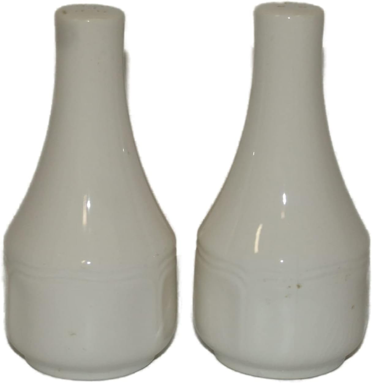 9139 - 5" White Salt & Pepper Shakers |4-22|