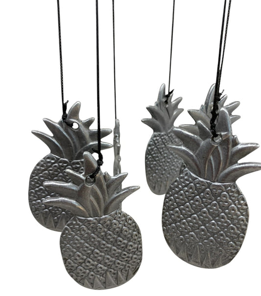 31663 - Metal Pineapple Windchimes 13" |TBD/Store|