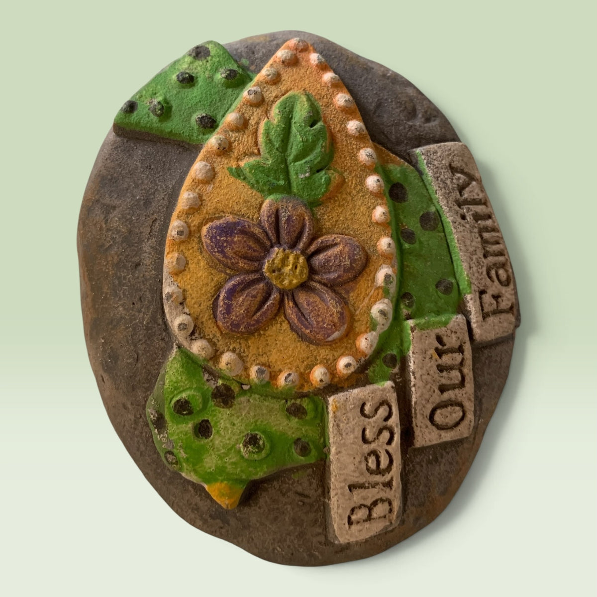 20007 - Bless Our Family Garden 4" Garden Stone |23-6|