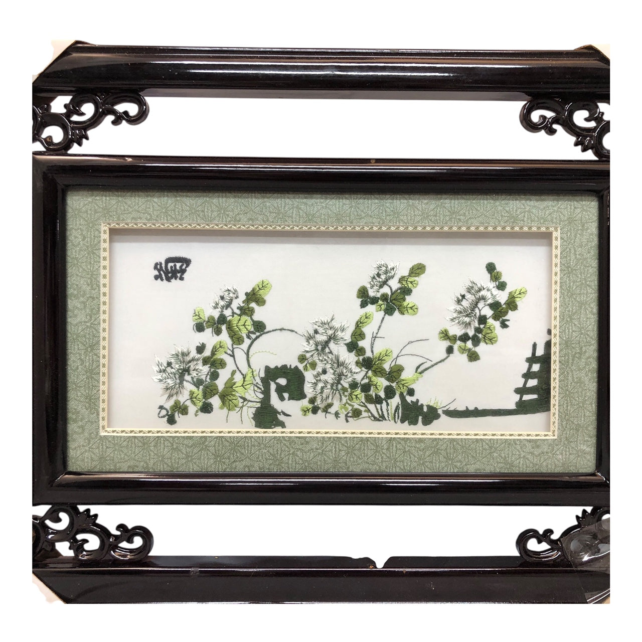7536 - Stunning Flower Embroidery with Frame |16-21|