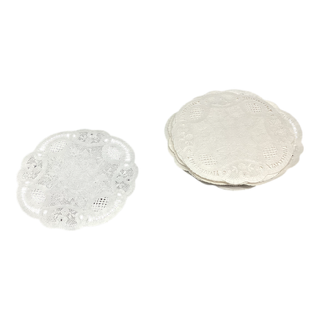 12116 - Set of Twenty 5" White Paper Doilies |19-31|