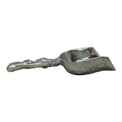 20135 - 6" Silver Scoop w Grapes |9-14|