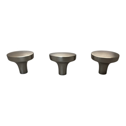 28754 - Satin Nickle Oval Knob Set of Three P30225C-SN-CP |11-12|