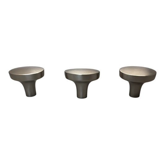 28754 - Satin Nickle Oval Knob Set of Three P30225C-SN-CP |11-12|