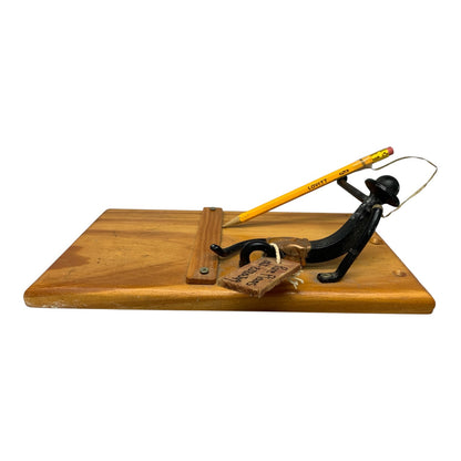 31792 - 10" Metal Sitting Man Note Taker |11-20|
