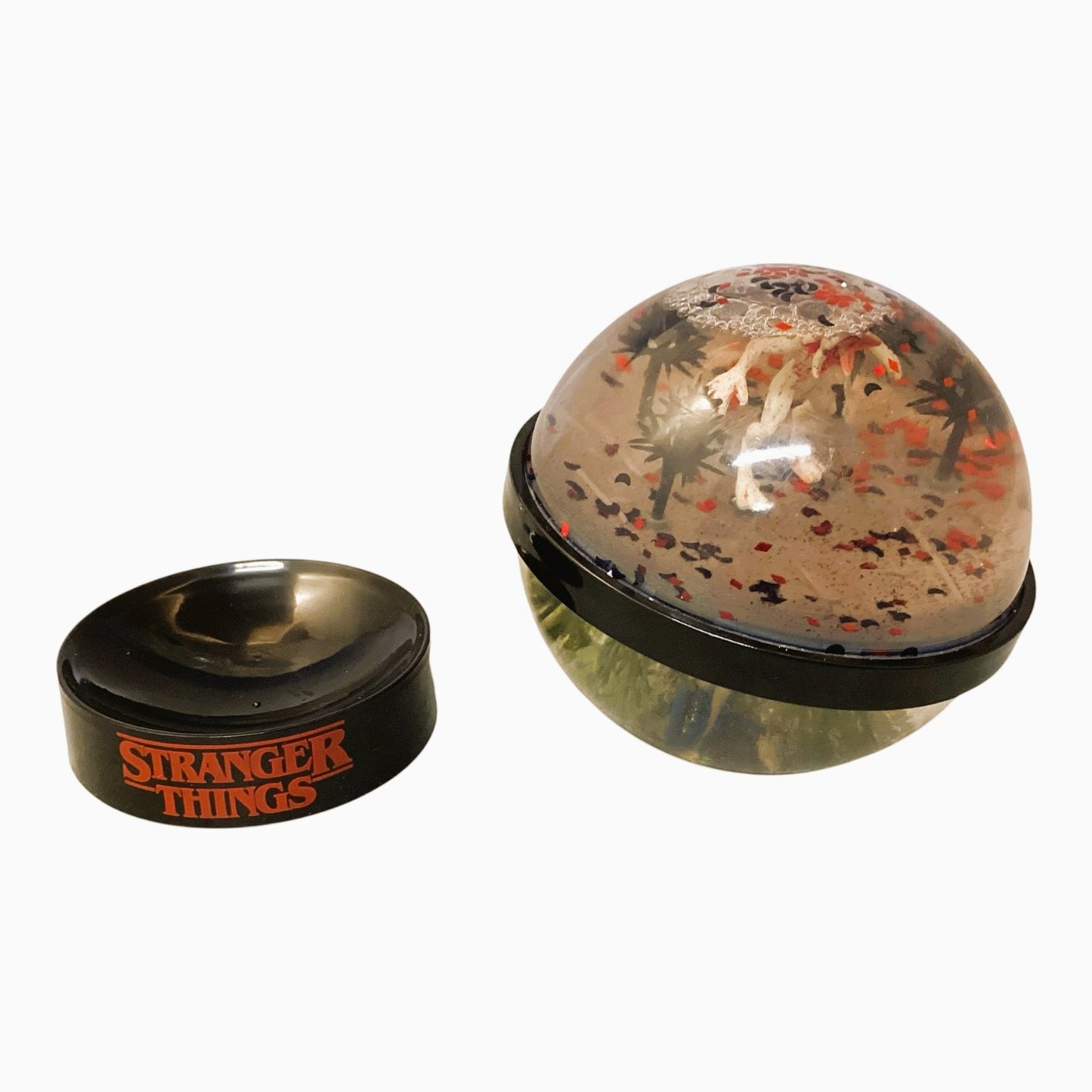31856 - Stranger Things Official Water Globe Collectible, Pre-Owned Edition |9-7|