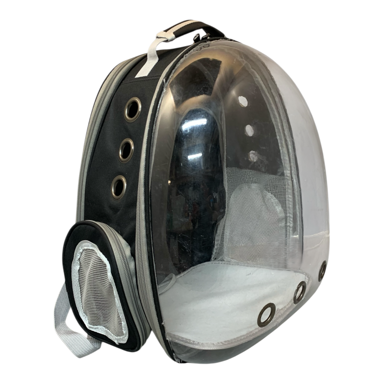 37975 - LARGE PET BUBBLE BACKPACK CARRIER FOR CATS UP TO 20LBS |Library Corner|