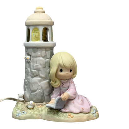 39581 - 7.5" Precious Moments "Jesus is My Lighthouse"  |H-5|