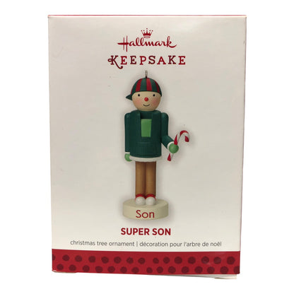 39946 - Hallmark Set of 3 Mom, Son and Daughter Nutcracker Ornaments 4" |Pod 1-74|