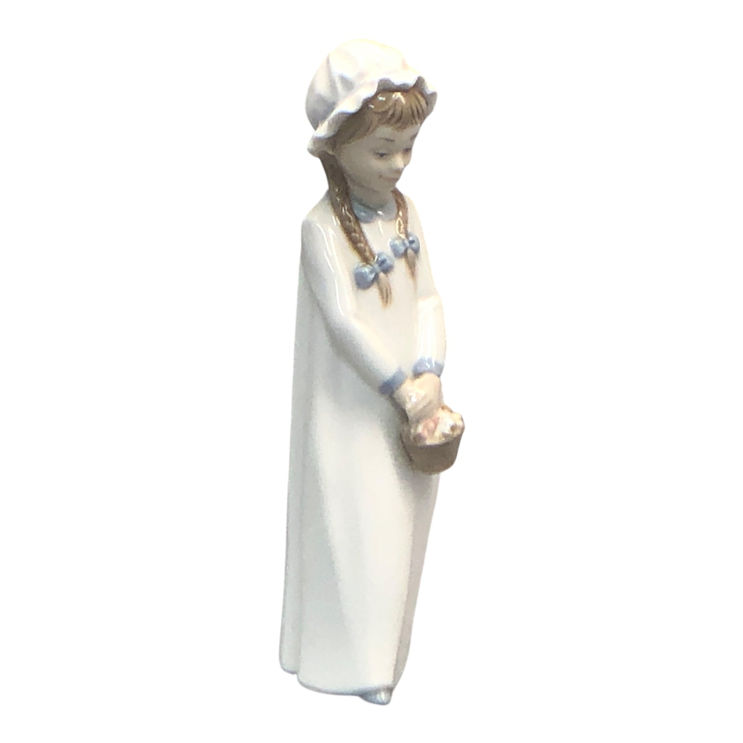 43429 - NAO by Lladro Girl with Basket of Sweets-X-82 : CS CHESSMAN