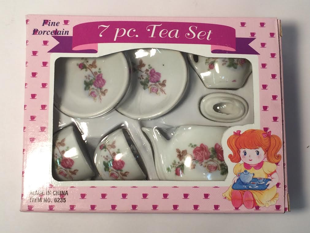 10810 - 7-Piece Floral Porcelain Tea Set - Elegant Rose Pattern Teaware |1-27|