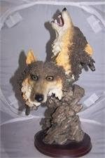 13009 - 11" 2 Color Wolf Heads - Howl - [Z-36]