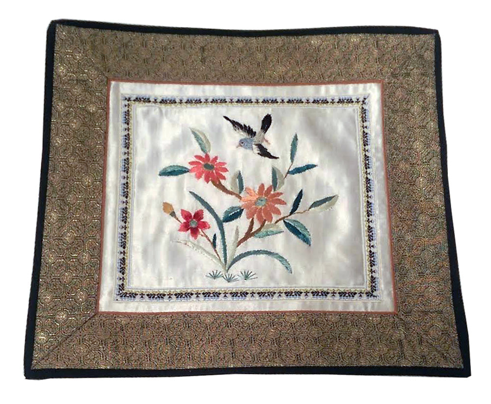 2314 - Vintage Silk Square Flowers & Bird Embroidery Doily |17-30|