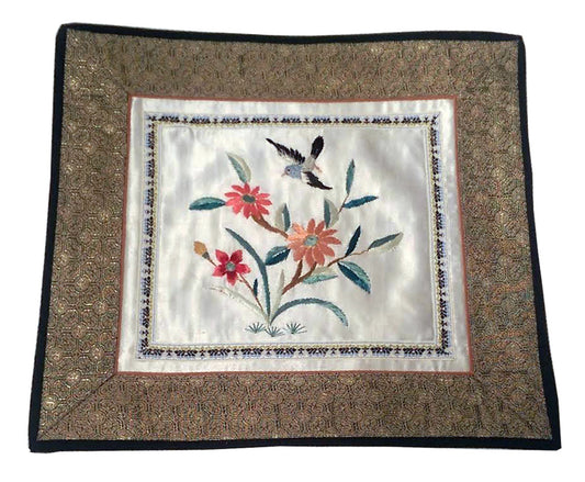 2314 - Vintage Silk Square Flowers & Bird Embroidery Doily |17-30|