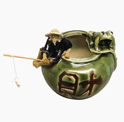 23696 - Fisherman & Frog Planter 5" |22-11|