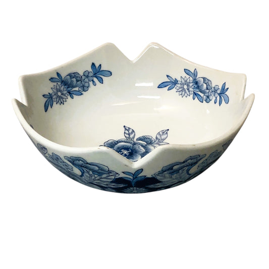 2684 - Blue White 8" Floral Bowl - |18-19|