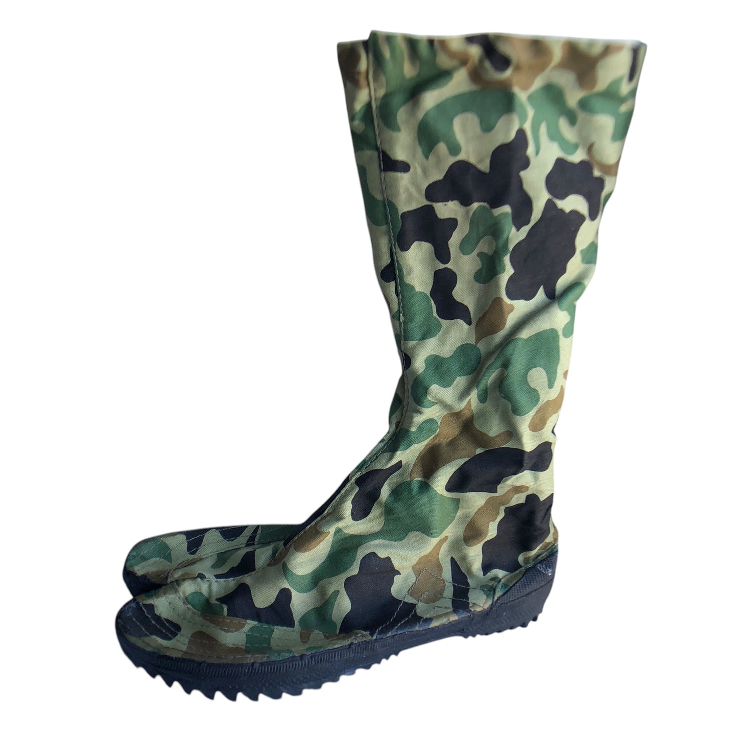 2699 - Camo Size 6 Tabi Long - [Bookshelf-5]