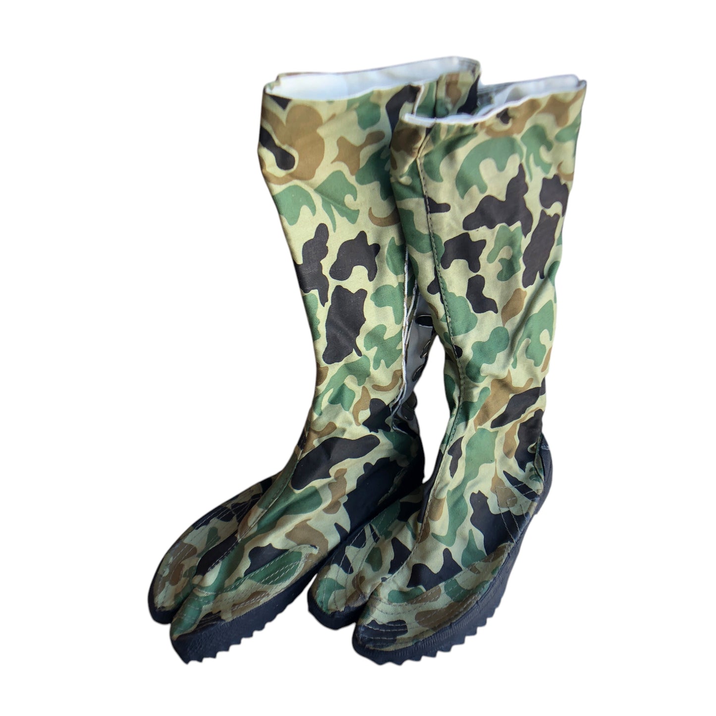 2699 - Camo Size 6 Tabi Long - [Bookshelf-5]