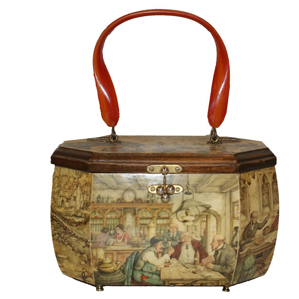 2789 - Wooden English Pub Purse - |14-35|