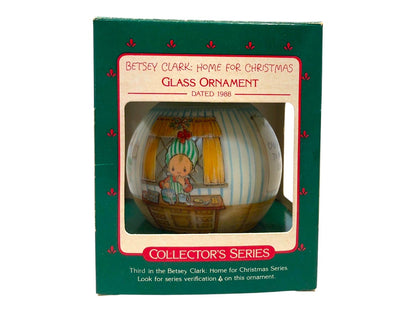 29567 - Elegant Betsey Clark Set of 4 Holiday Christmas Ornaments for Tree and Home Decorations |POD 1-70|