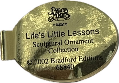 31007 - Precious Moments Life's Little Lessons - Always Lend A Helping Hand Ornament - 68840 - |H-29|