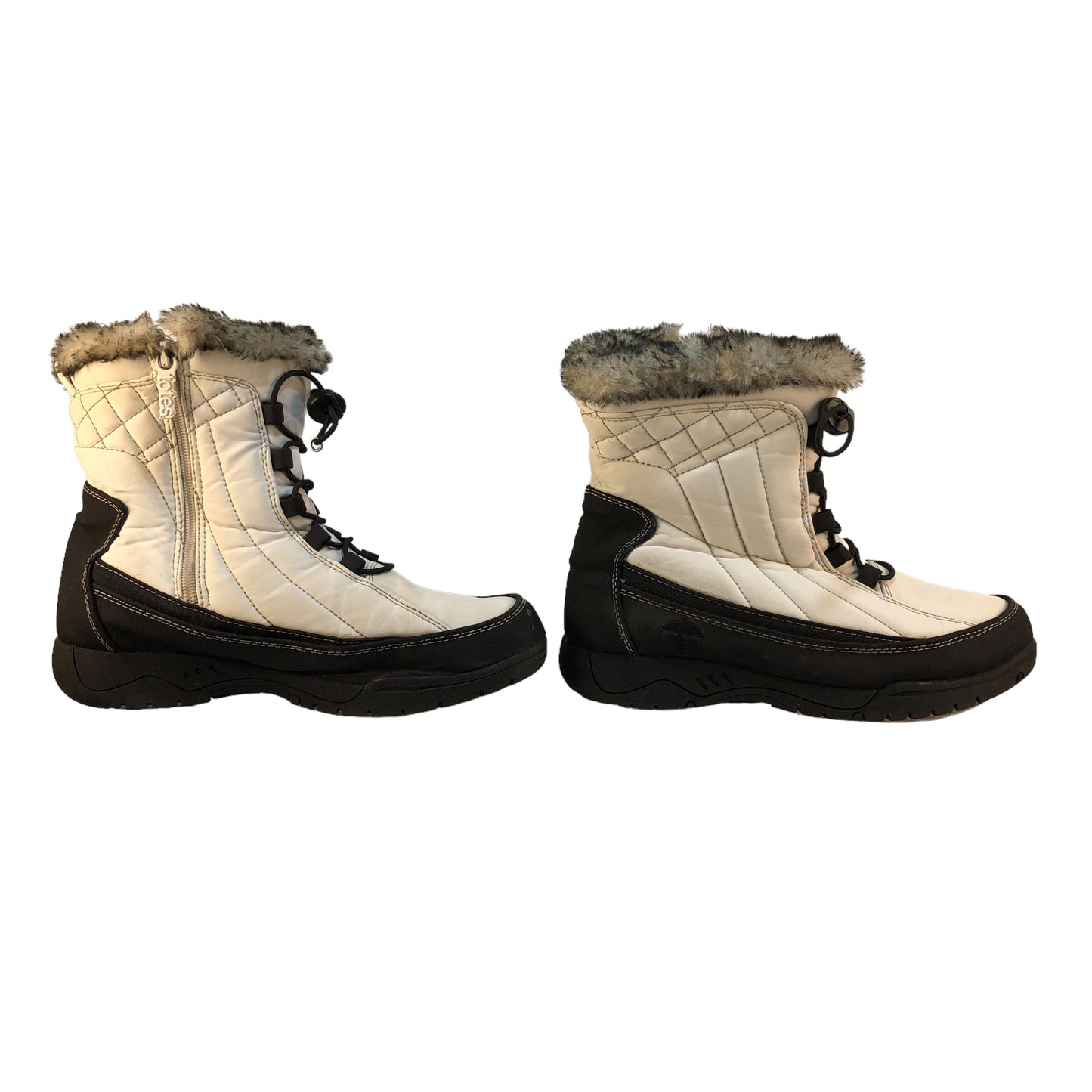 31067 - Totes White Faux Fur Boot Size 8 |TBD|