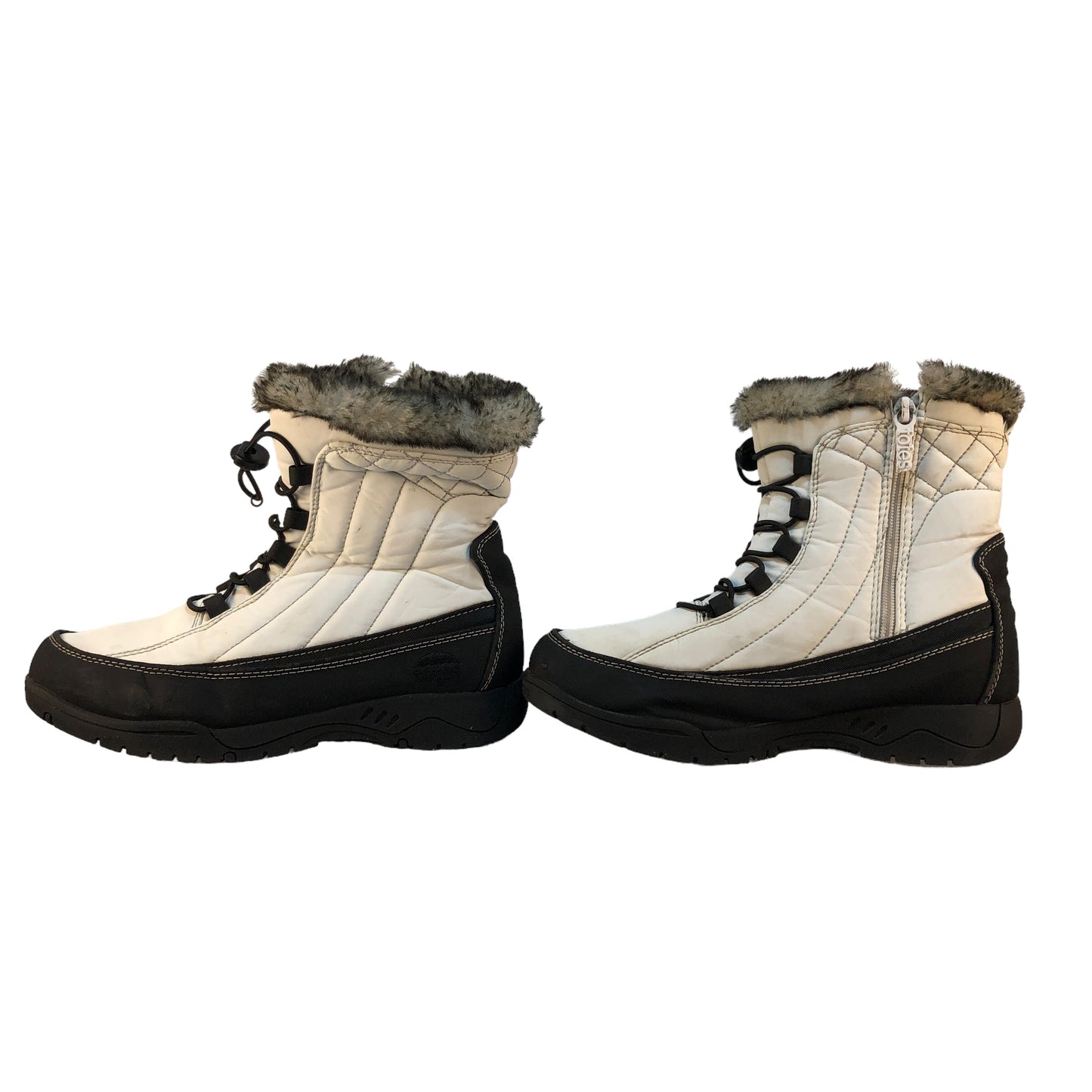 31067 - Totes White Faux Fur Boot Size 8 |TBD|
