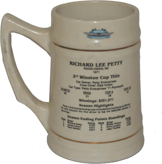 34317 - 6" 1971 Richard Petty Stine Mug |10-15|