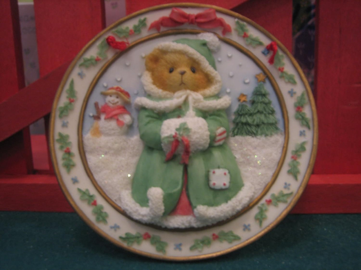 38338 - 3" Teddy Green Dress Plate Cherished Teddies |3-25|