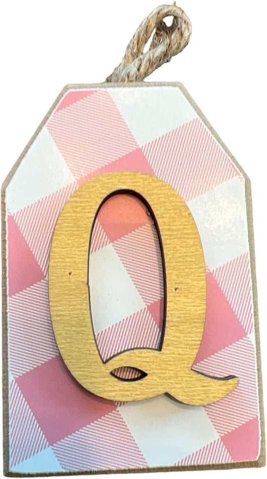 39731 - 4" Letter Q Plaque Pink Plaid - [R-53]
