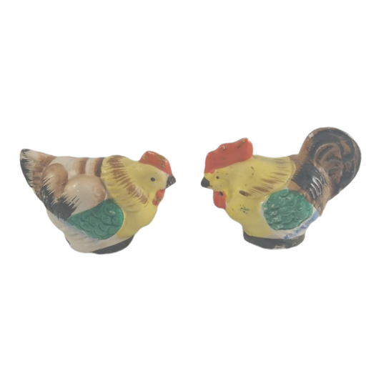 39785 - 1.5" Ceramic Rooster & Hen Salt & Pepper Shakers - [4-26]