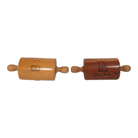 39802 - 1" Wooden Rolling Pin Salt & Pepper Shakers - [4-26]