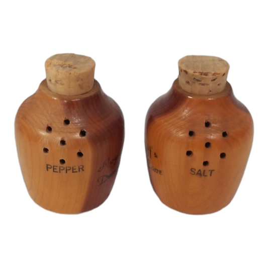 39803 - 1.5" Wooden Roy Acuff Dunbar Cave Salt & Pepper - [4-26]