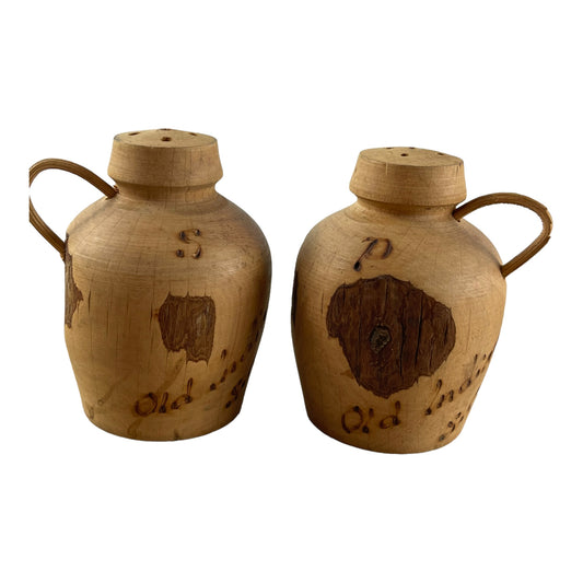 39882 - 1.5" Old Indian Wood Jug Salt & Pepper Shakers - [4-26]