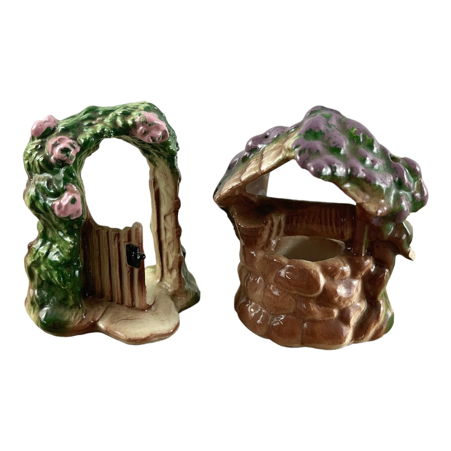 39892 - 2"  Ceramic Fairy Garden Well (broken handle) and Arch Salt & Pepper Shakers - [4-26]