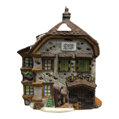 41122 - Dept56 Sir John Falstaff Inn Charles Dickens Heritage Retired |Pod 2-26|