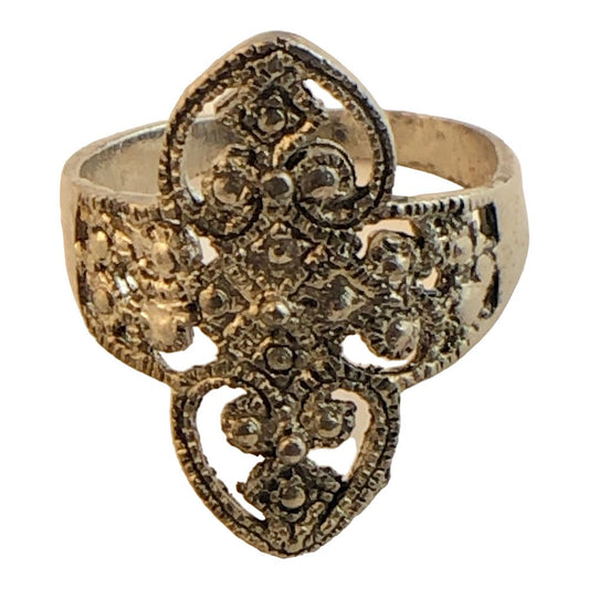 41433 - Silver Filigree Ring Size 8.5 - |Clear-99|