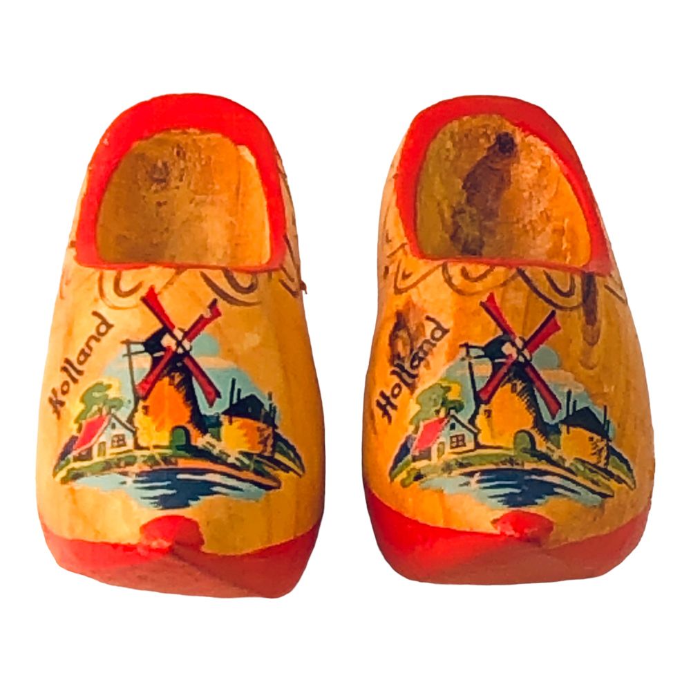 41555 - 4" Red Pair of Wooden Shoes - [H-53 Top]