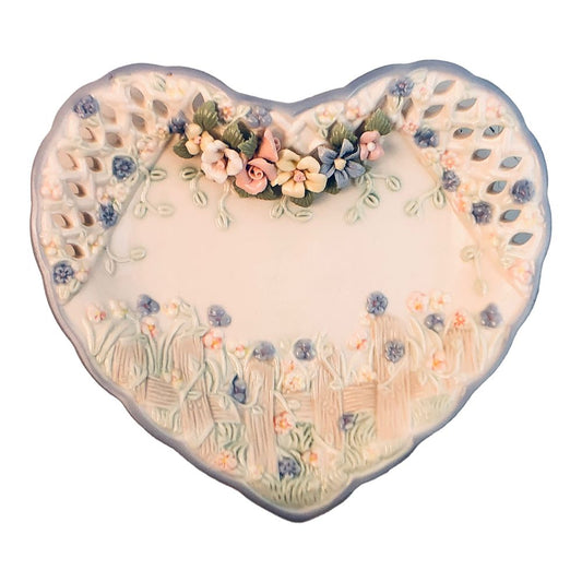 41674 - Charming Heart Garden Gate Collection Trinket Plate |GR-65|