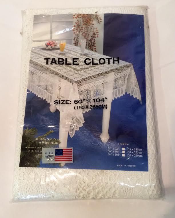 421 - White Lace Tablecloth - |R-20 Garage|