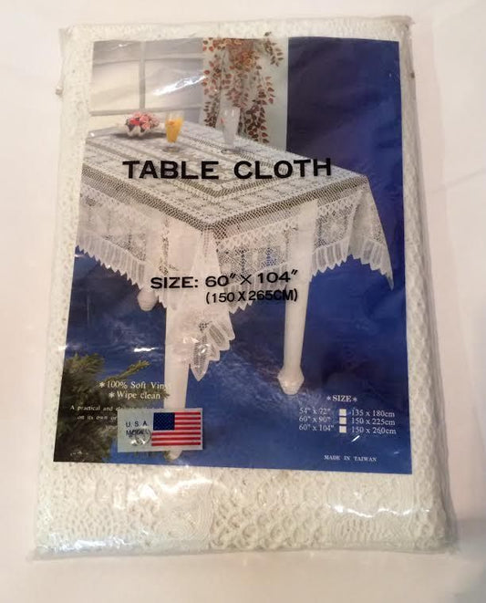421 - White Lace Tablecloth - |R-20 Garage|
